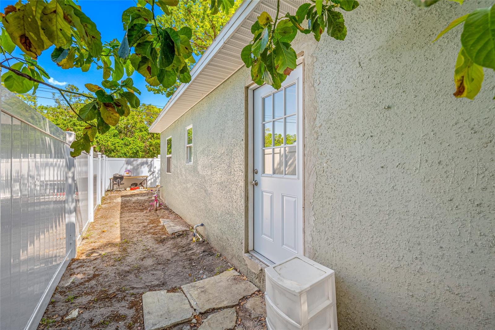 Image 14 of 59 For 1290 Bertland Way