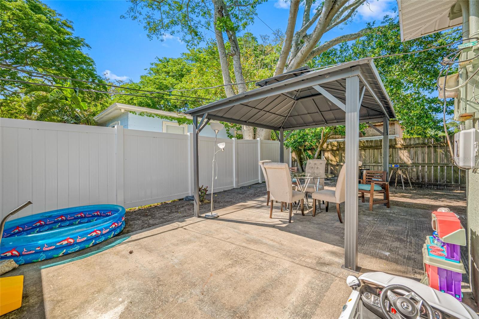 Image 16 of 59 For 1290 Bertland Way