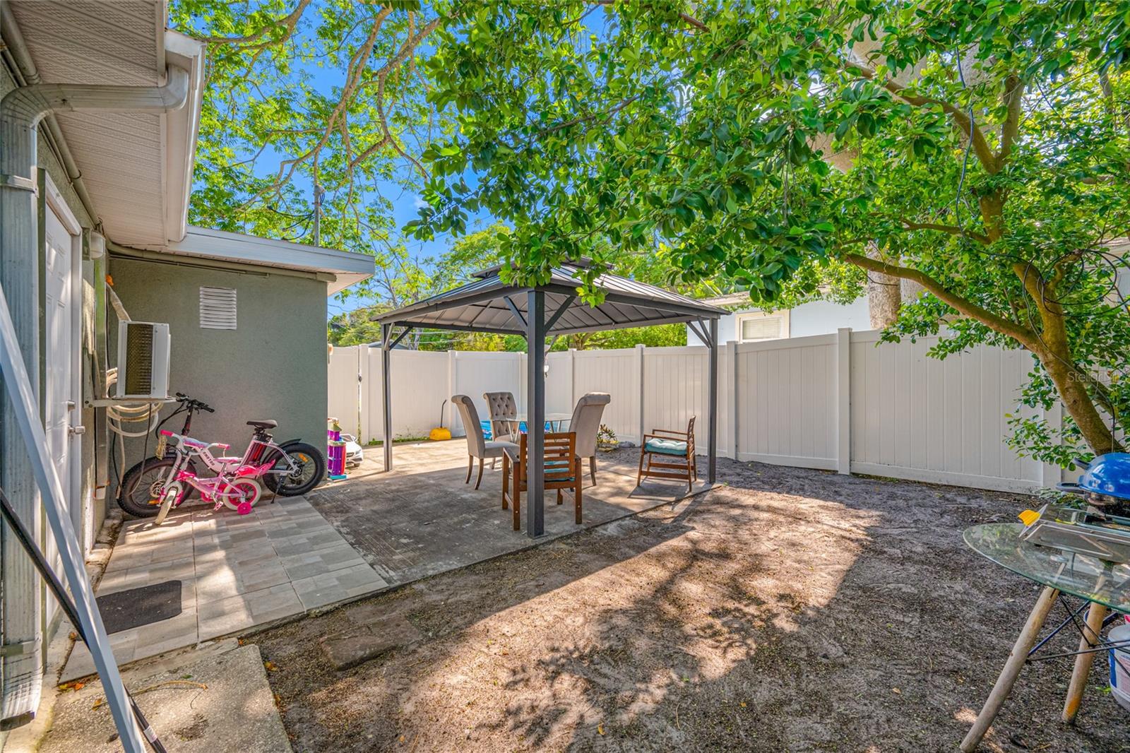 Image 18 of 59 For 1290 Bertland Way