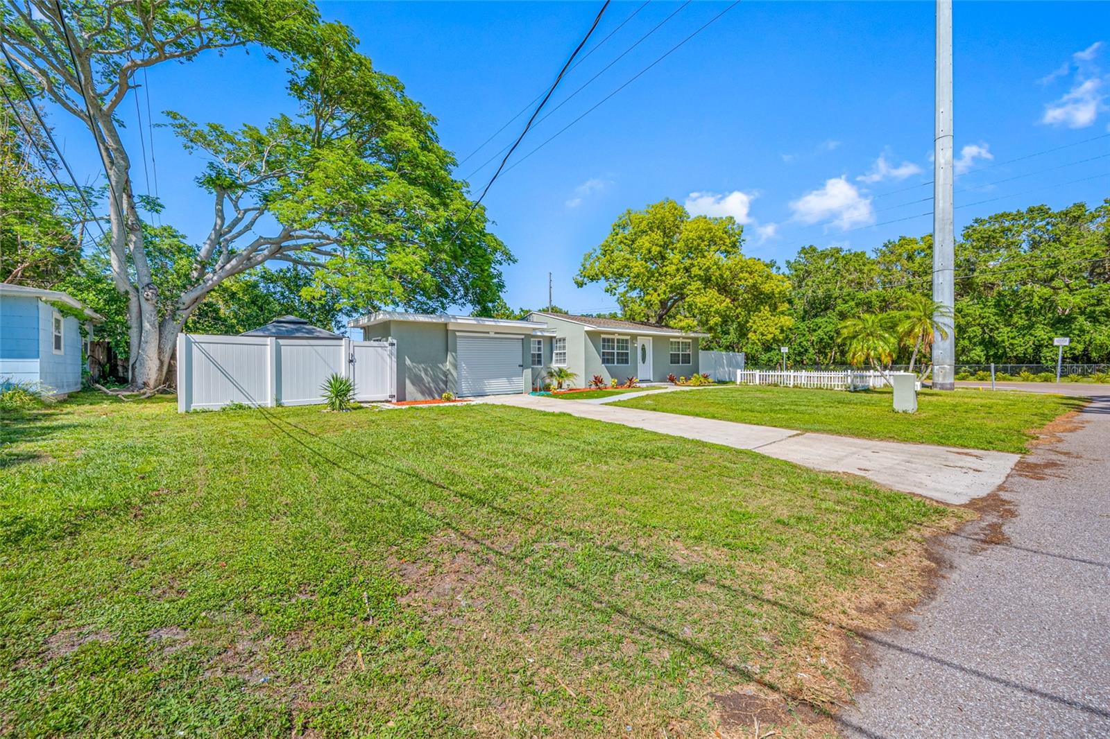 Image 3 of 59 For 1290 Bertland Way