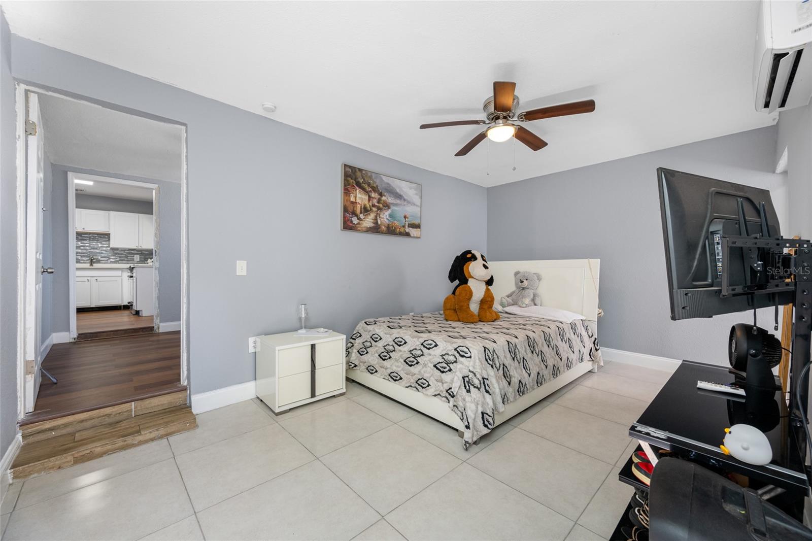 Image 41 of 59 For 1290 Bertland Way