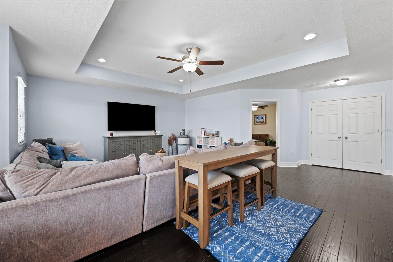 Image 23 of 68 For 8048 Roma Dune Drive