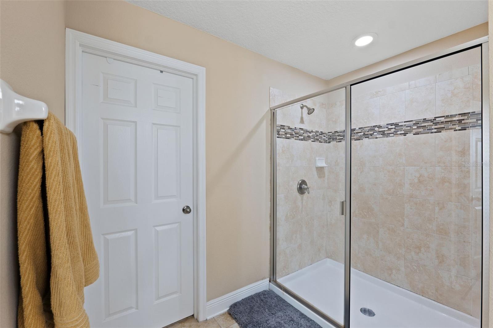 Image 29 of 68 For 8048 Roma Dune Drive