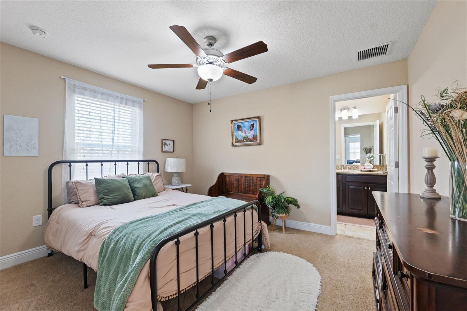 Image 32 of 68 For 8048 Roma Dune Drive
