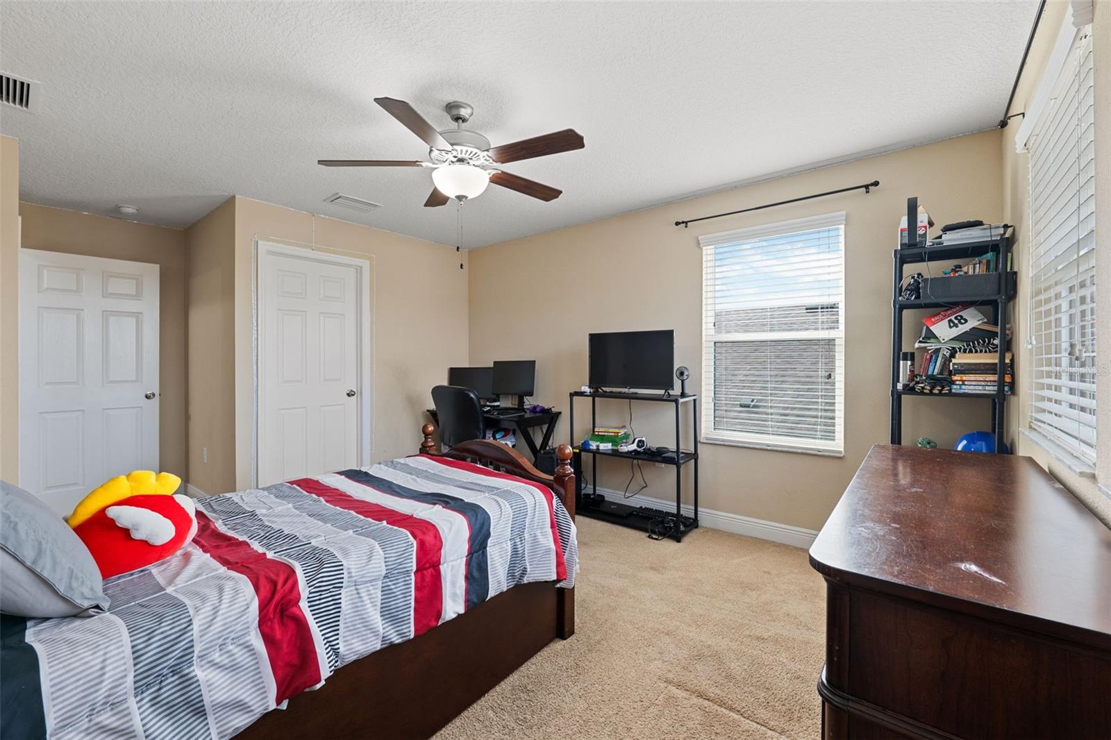Image 39 of 68 For 8048 Roma Dune Drive