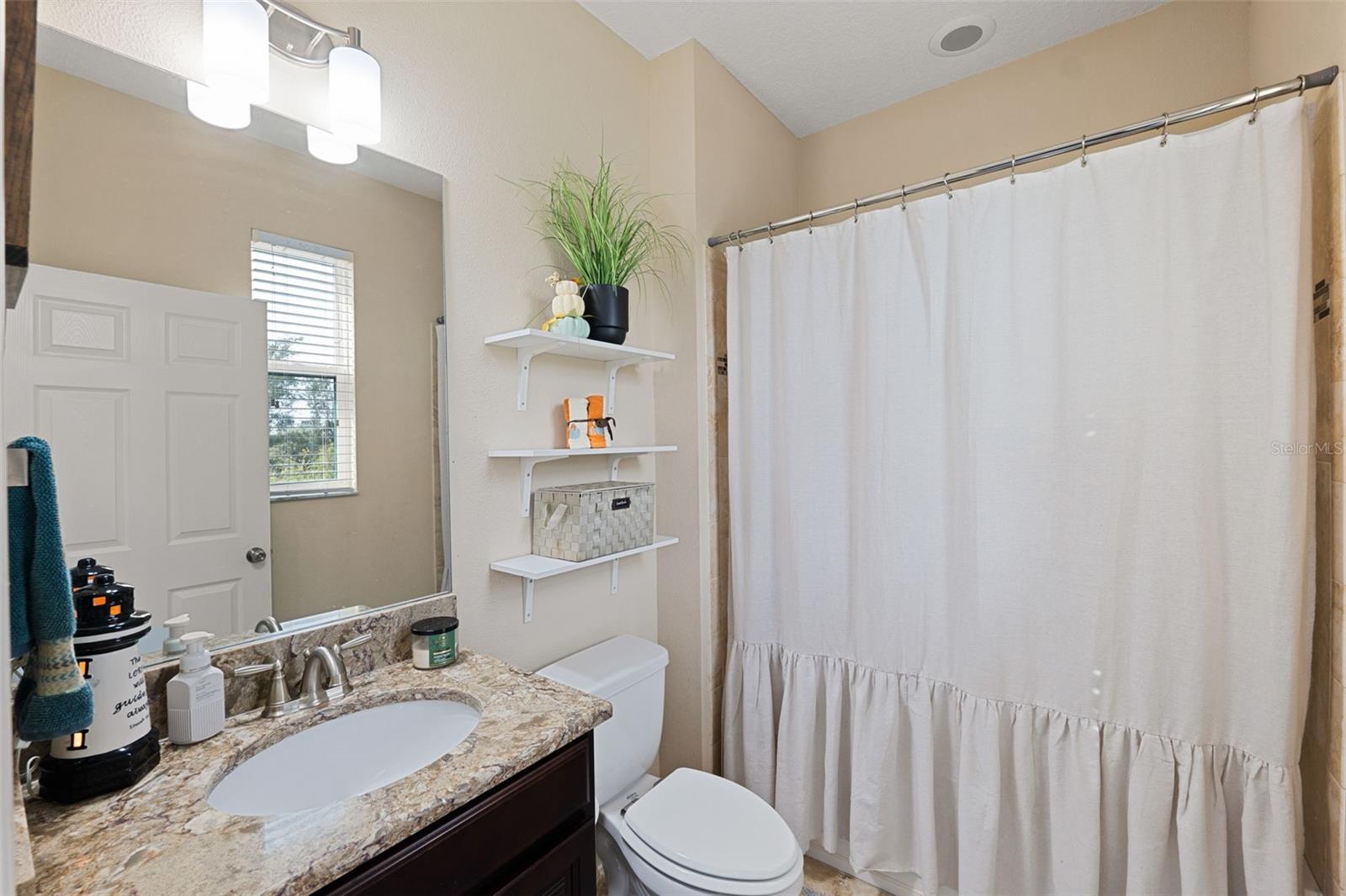 Image 42 of 68 For 8048 Roma Dune Drive