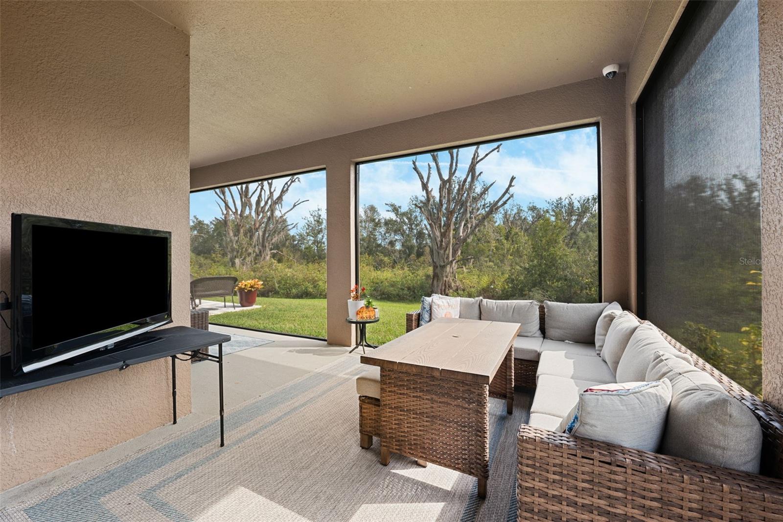 Image 44 of 68 For 8048 Roma Dune Drive
