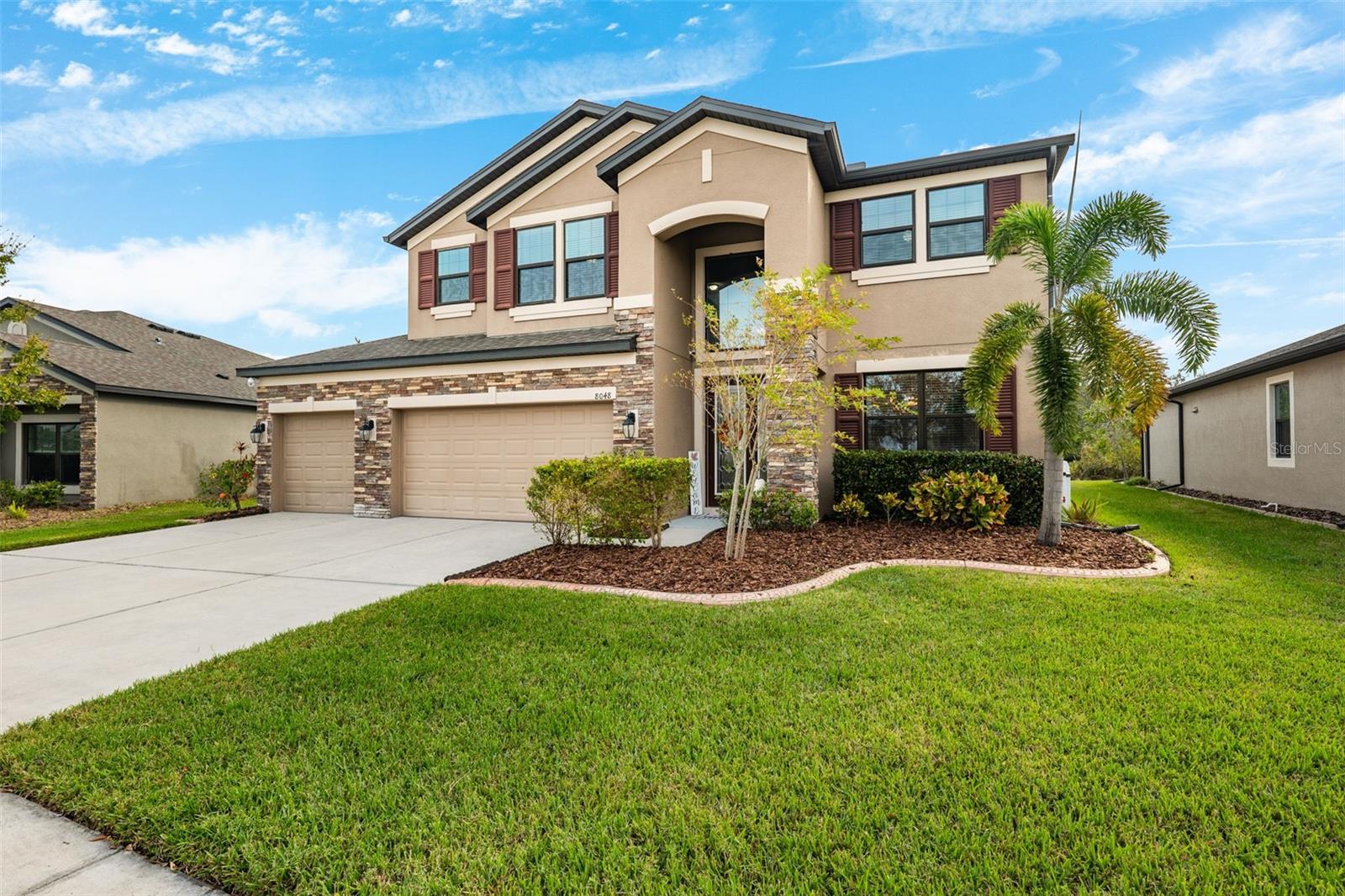 Image 5 of 68 For 8048 Roma Dune Drive