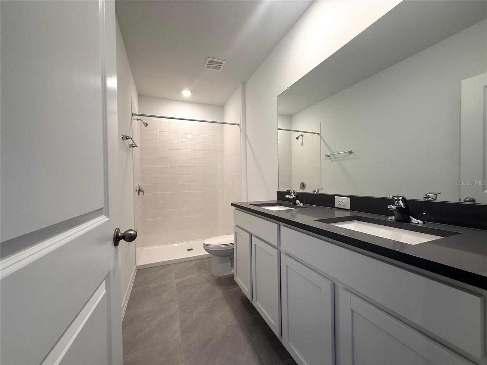 Image 16 of 39 For 17233 Bigleaf Mahogany Lane