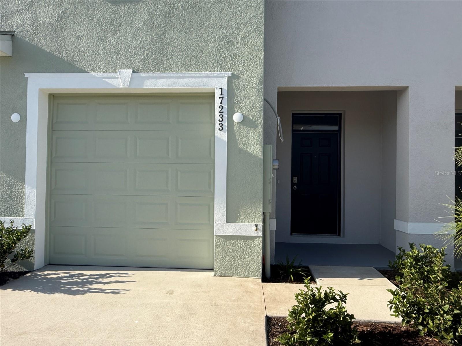 Image 2 of 39 For 17233 Bigleaf Mahogany Lane