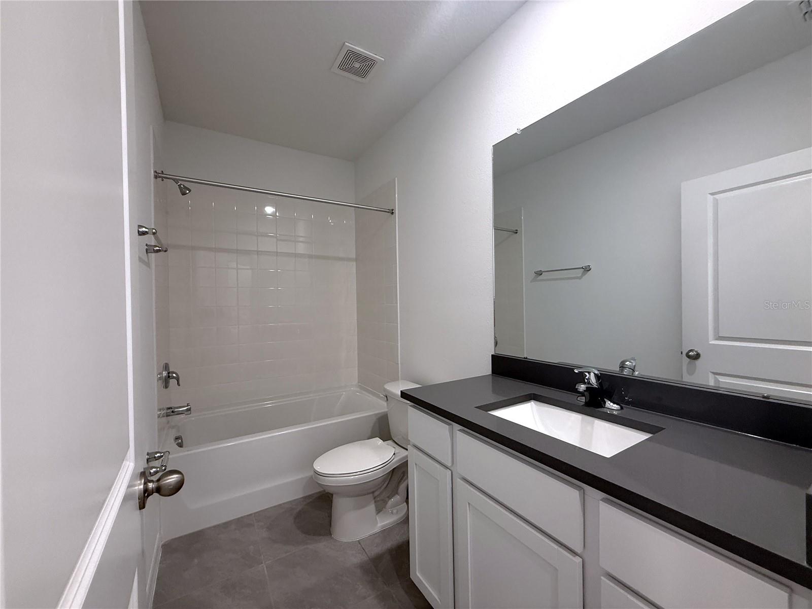 Image 24 of 39 For 17233 Bigleaf Mahogany Lane