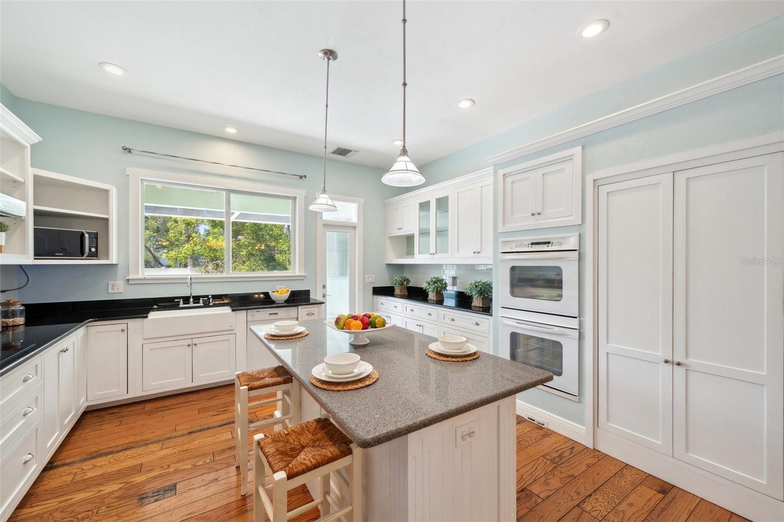 Image 23 of 99 For 806 Linwood Terrace