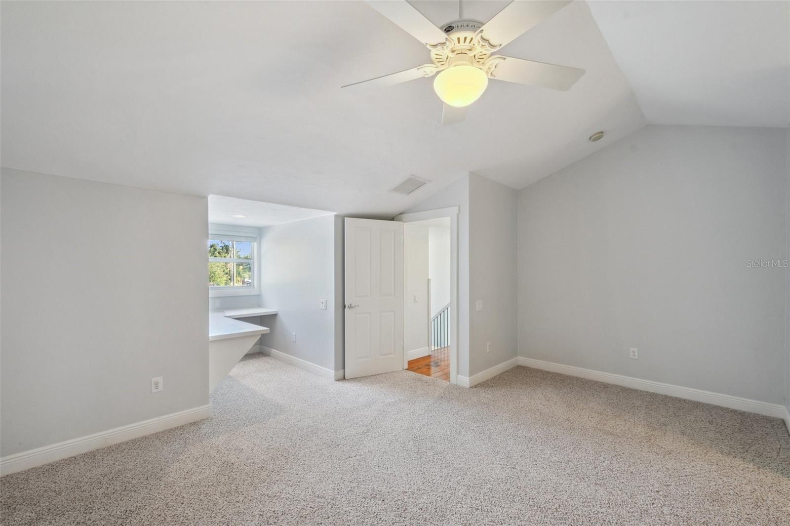 Image 61 of 99 For 806 Linwood Terrace