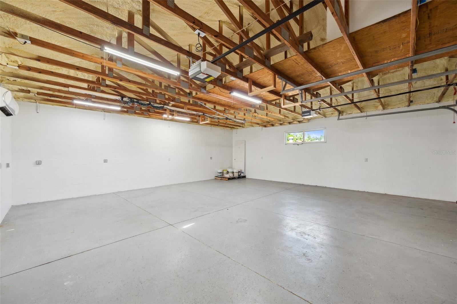 Image 75 of 99 For 806 Linwood Terrace
