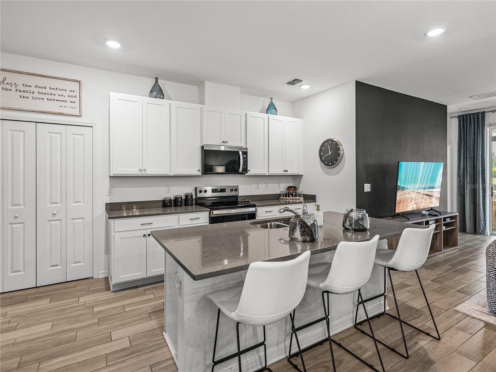 Image 15 of 87 For 34135 White Fountain Court