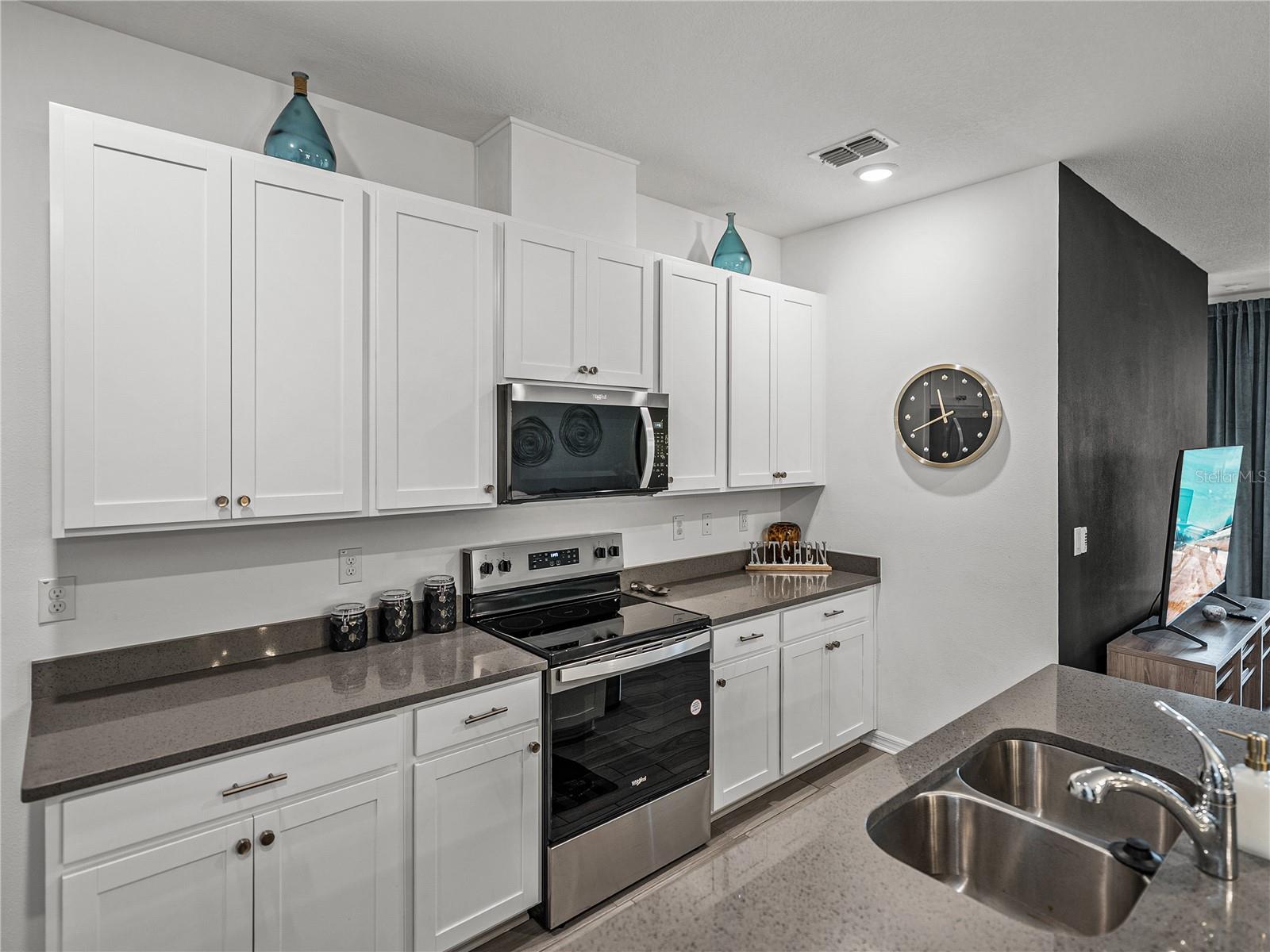 Image 16 of 87 For 34135 White Fountain Court