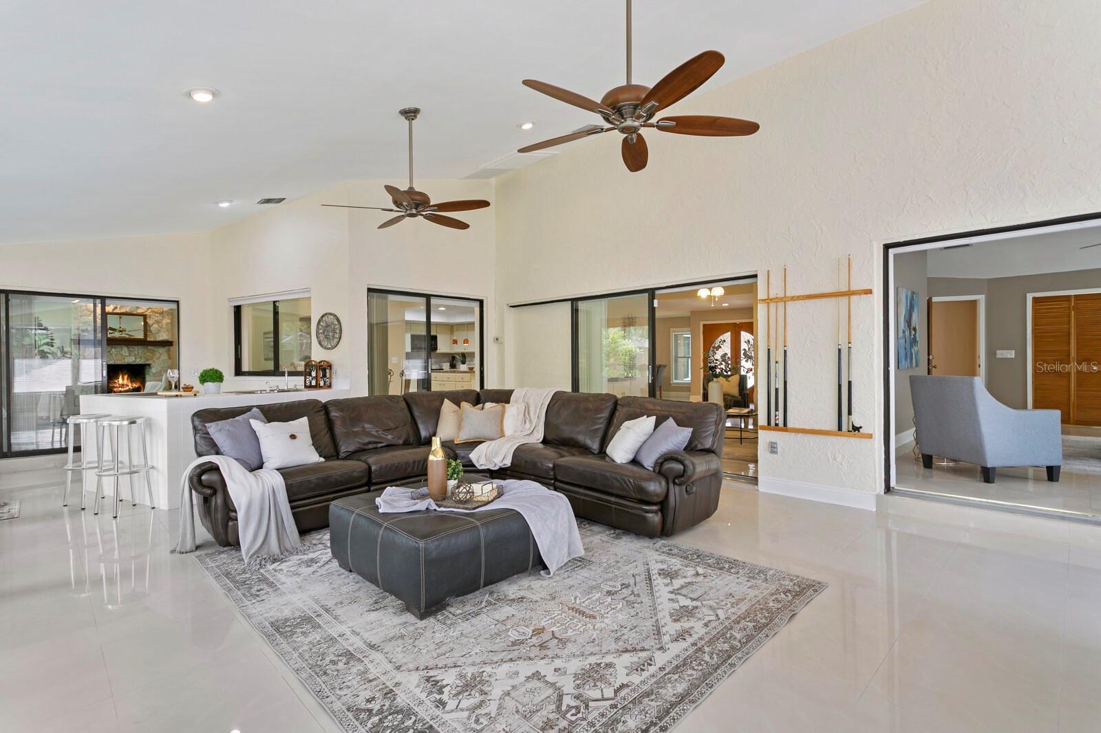 Image 14 of 48 For 6213 Queensway Drive