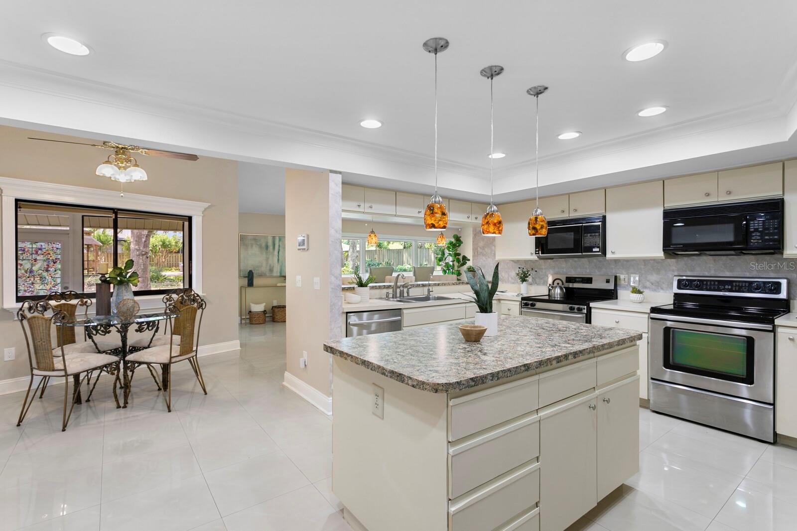 Image 20 of 48 For 6213 Queensway Drive