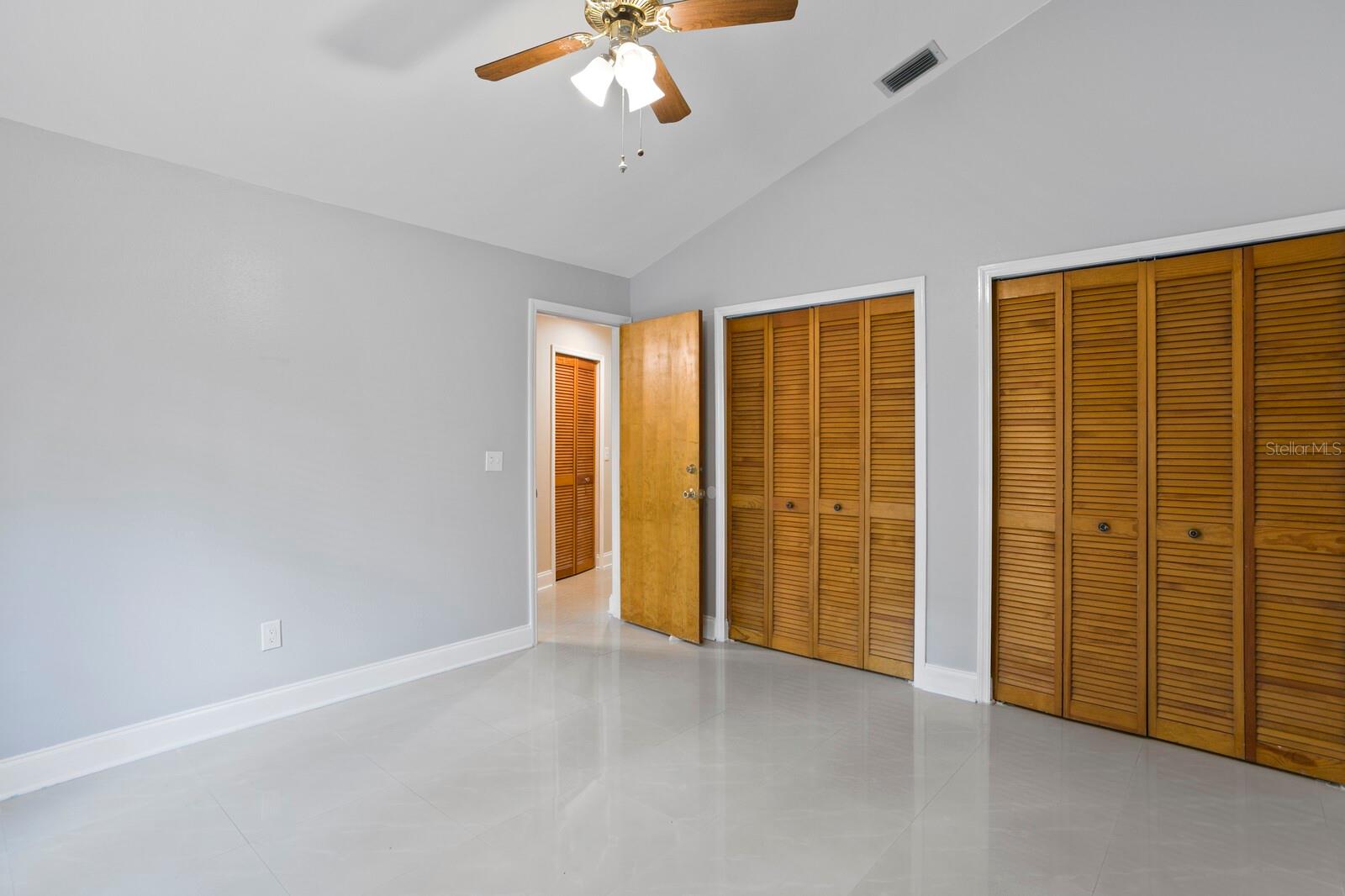 Image 38 of 48 For 6213 Queensway Drive