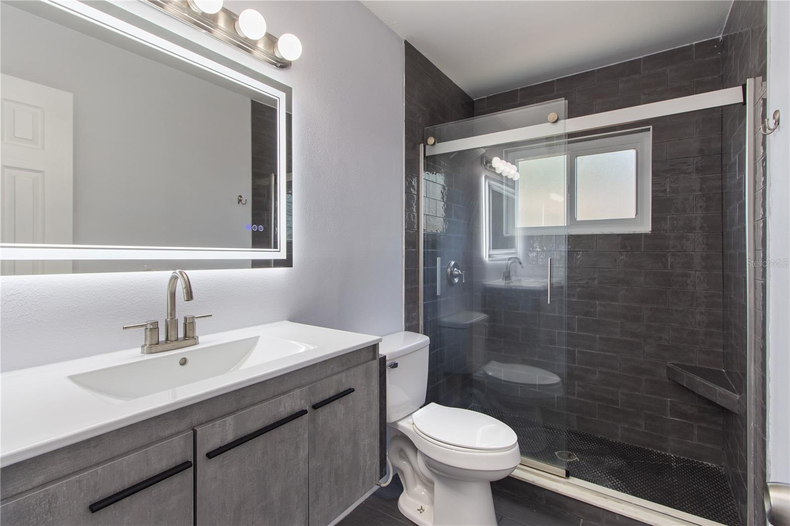 Image 11 of 48 For 321 Shore Drive E