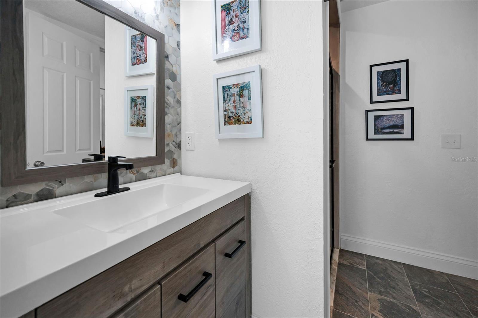 Image 30 of 60 For 525 Lexington Street