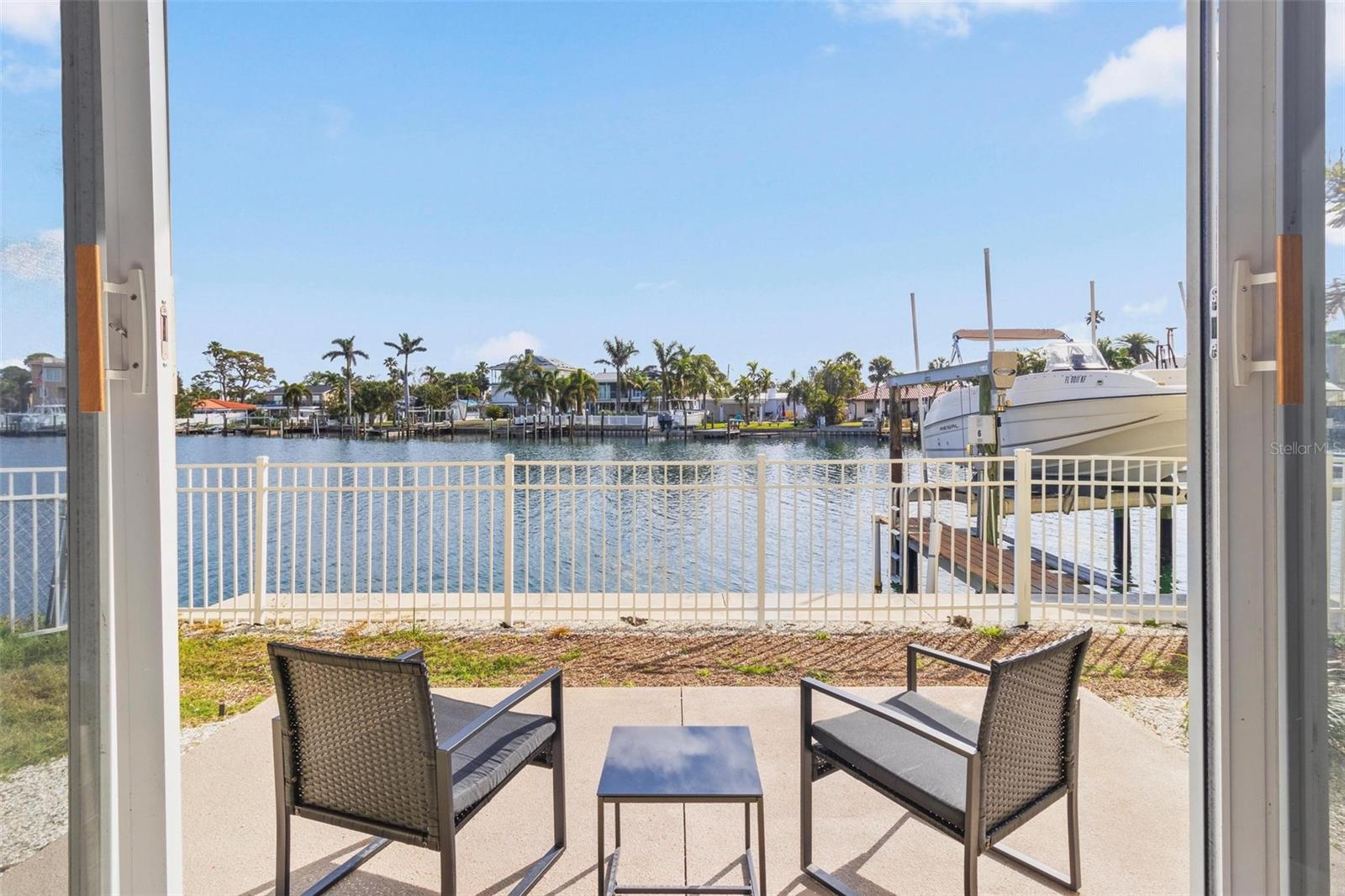 Image 14 of 19 For 4103 Gulf Boulevard 106
