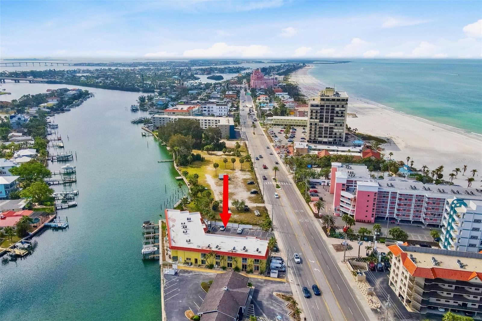 Image 3 of 19 For 4103 Gulf Boulevard 106