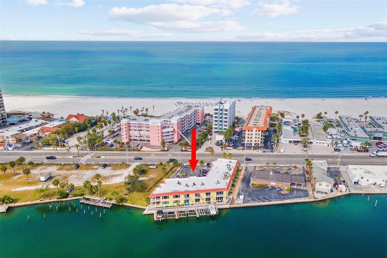 Image 4 of 19 For 4103 Gulf Boulevard 106