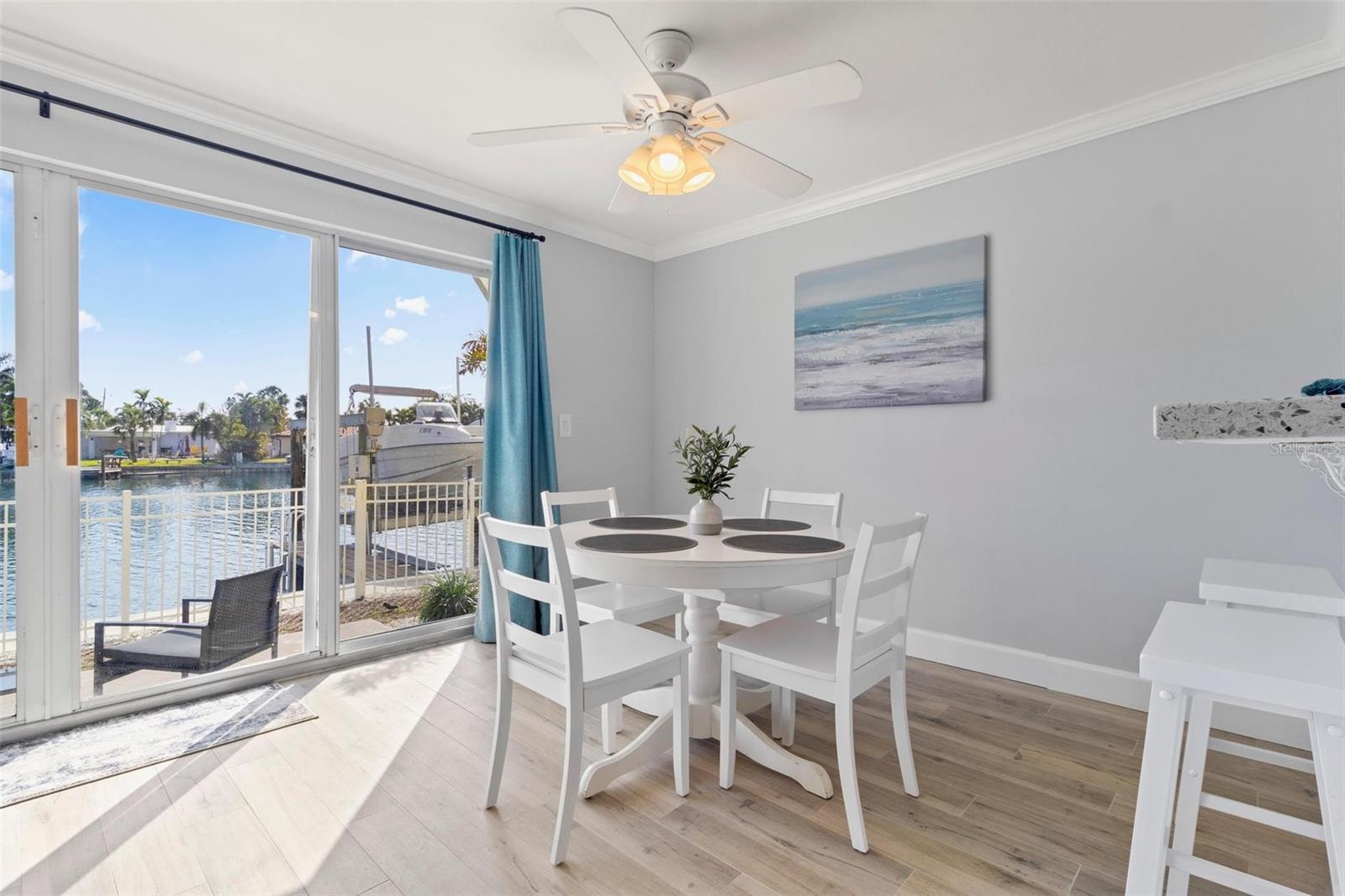 Image 8 of 19 For 4103 Gulf Boulevard 106