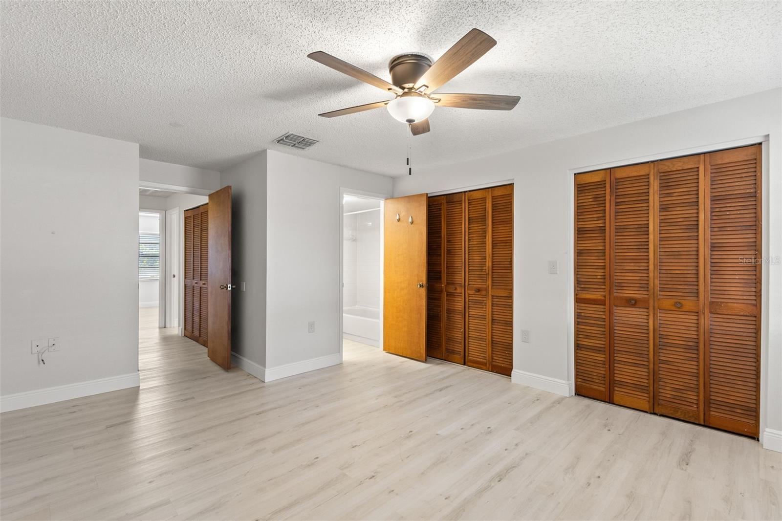 Image 13 of 30 For 2131 Ridge Road S 130