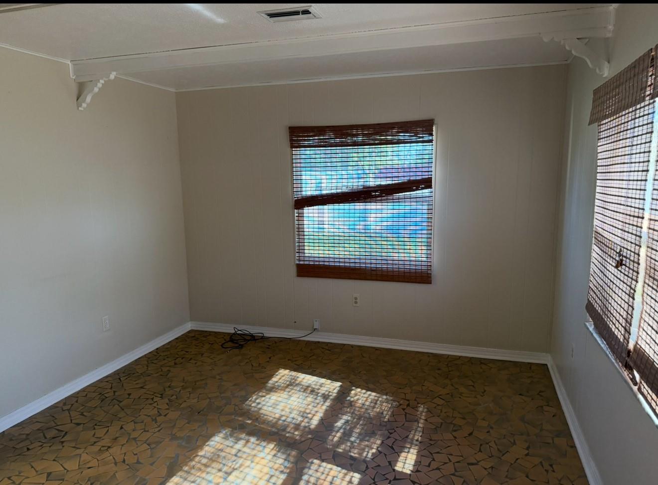 Image 16 of 28 For 914 Homewood Drive