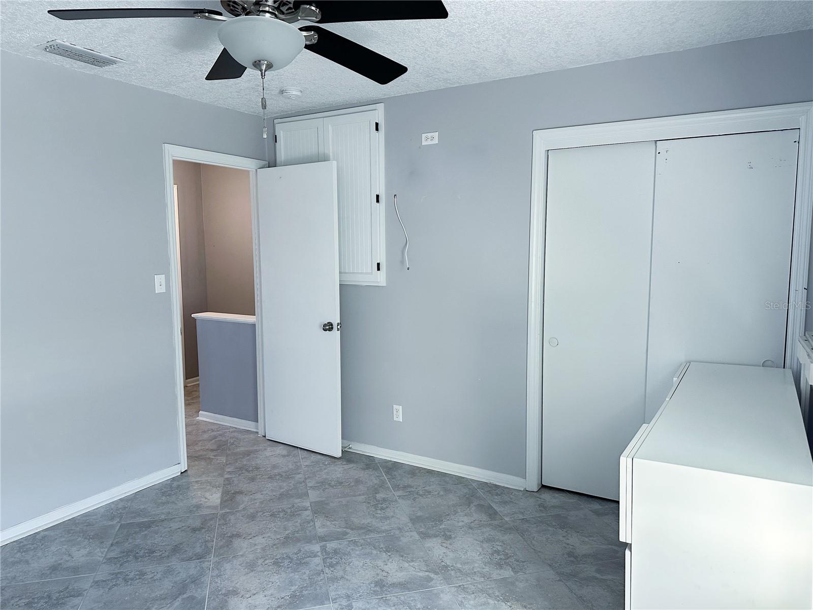 Image 21 of 42 For 5242 Beach Drive Se