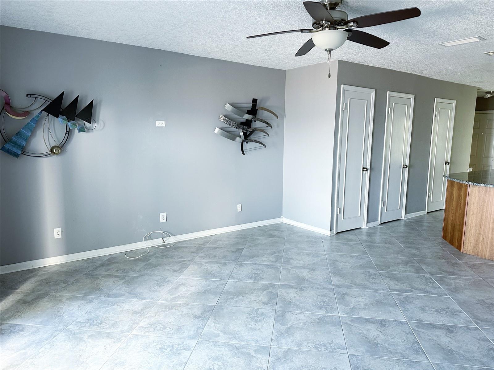 Image 9 of 42 For 5242 Beach Drive Se