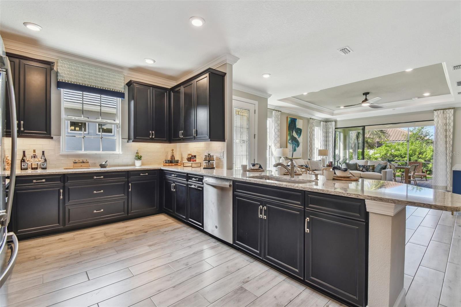 Listing photo id 5 for 4257 Rosatti Road
