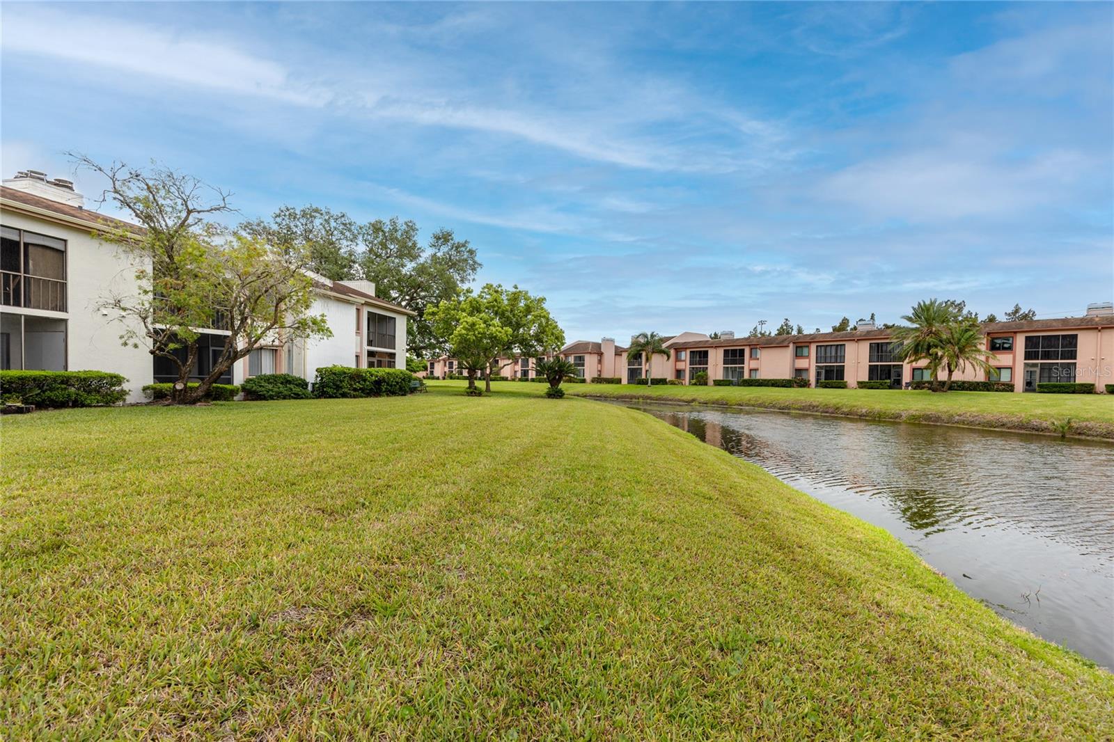 Image 32 of 49 For 129 Lakeview Way