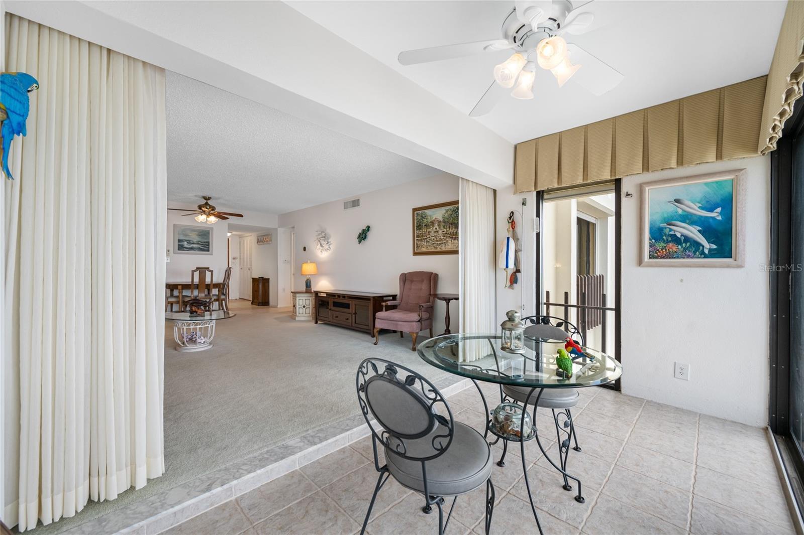 Image 15 of 53 For 865 Gulfview Boulevard 306
