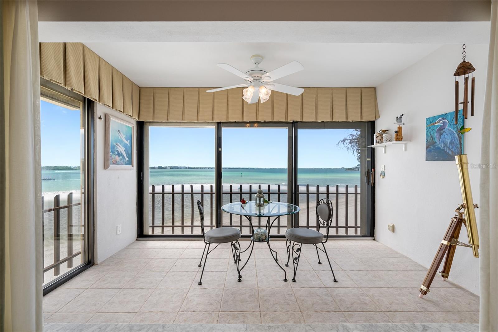Image 16 of 53 For 865 Gulfview Boulevard 306