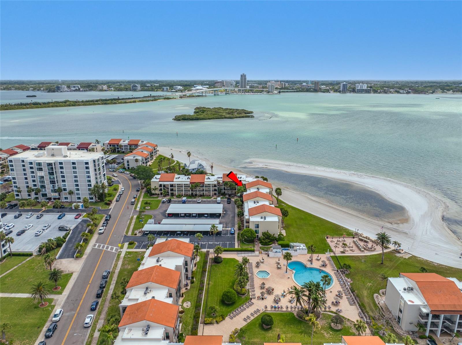 Image 2 of 53 For 865 Gulfview Boulevard 306