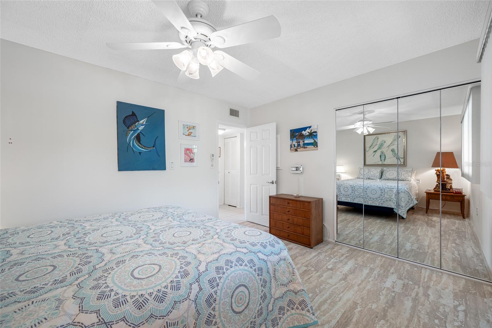 Image 27 of 53 For 865 Gulfview Boulevard 306