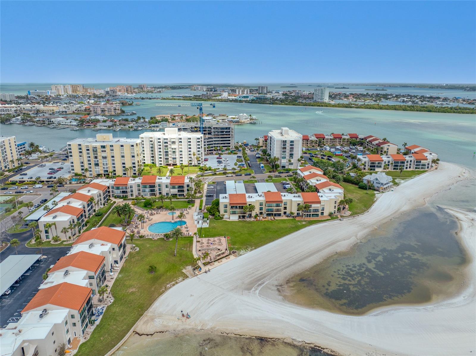Image 34 of 53 For 865 Gulfview Boulevard 306
