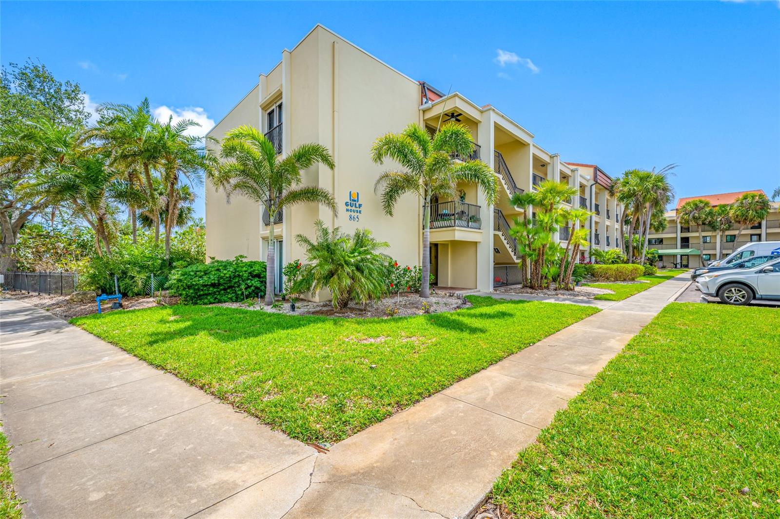 Image 36 of 53 For 865 Gulfview Boulevard 306