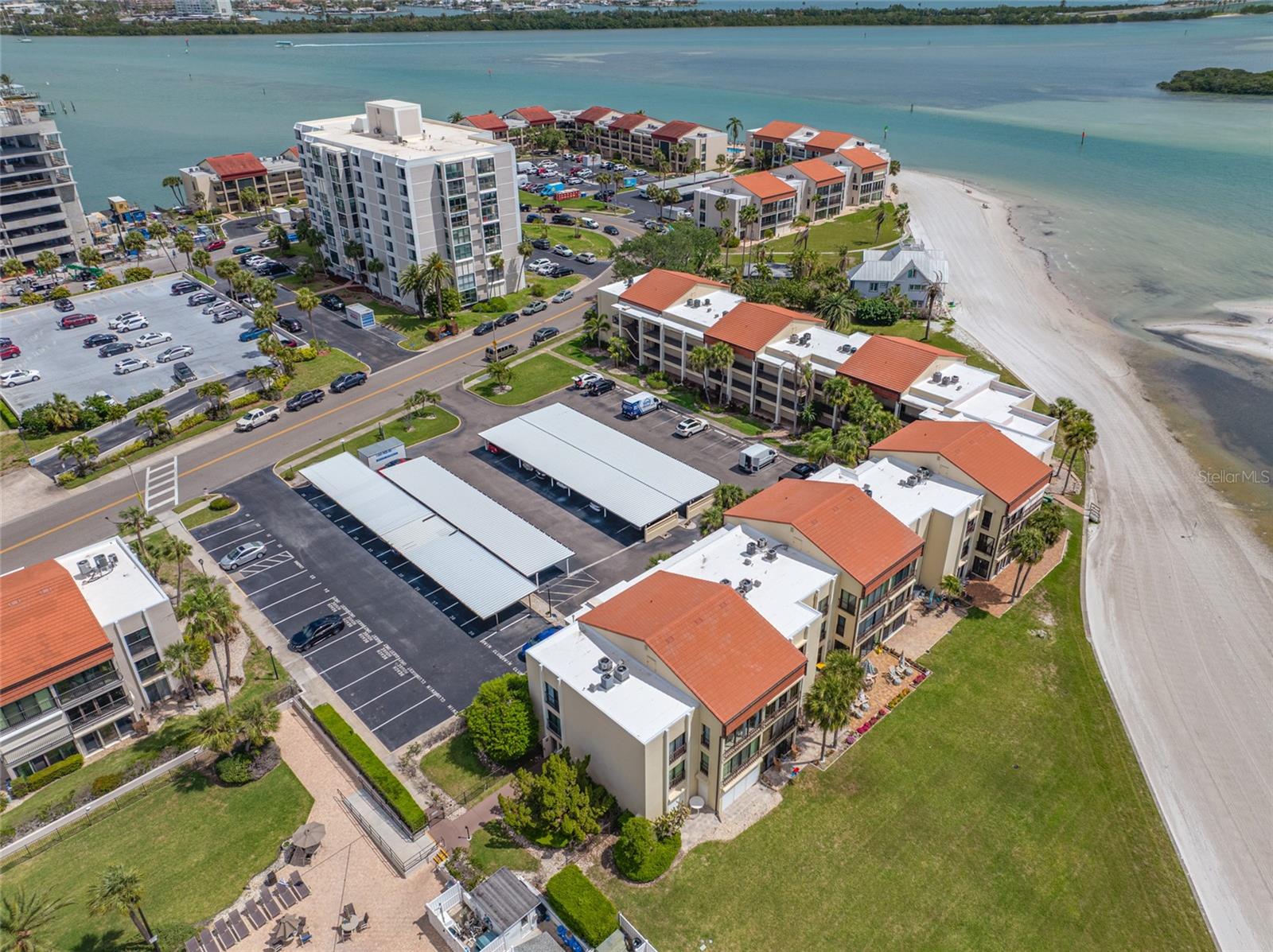 Image 50 of 53 For 865 Gulfview Boulevard 306