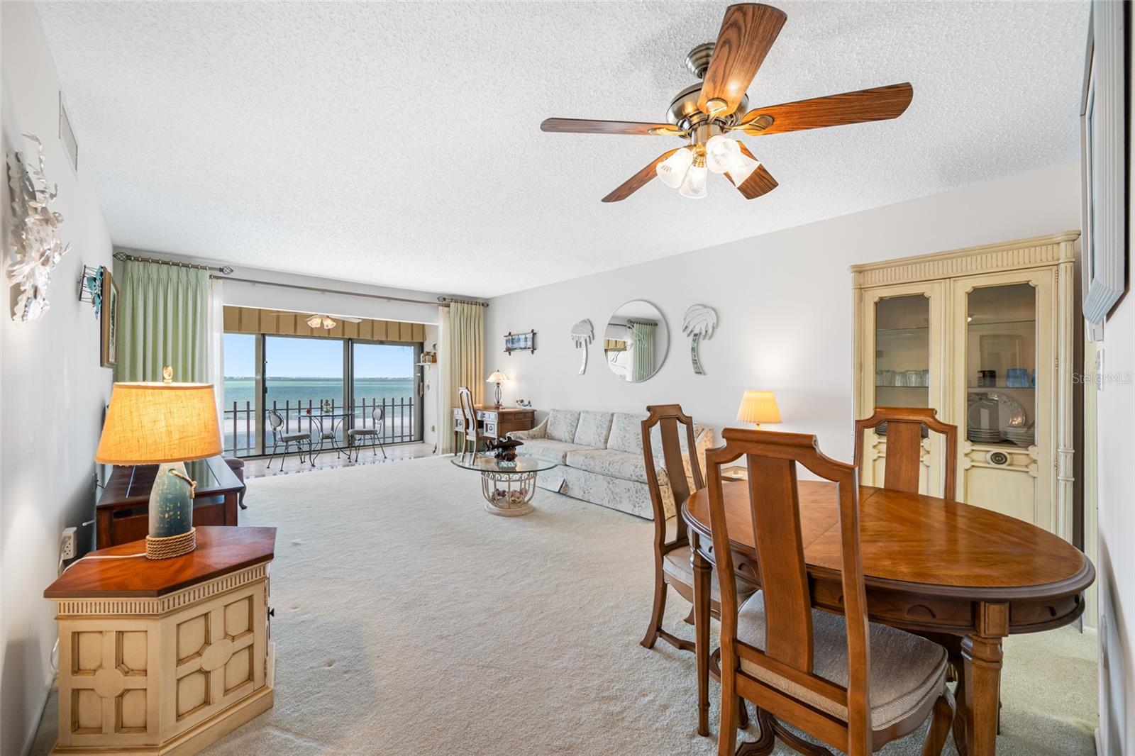 Image 9 of 53 For 865 Gulfview Boulevard 306
