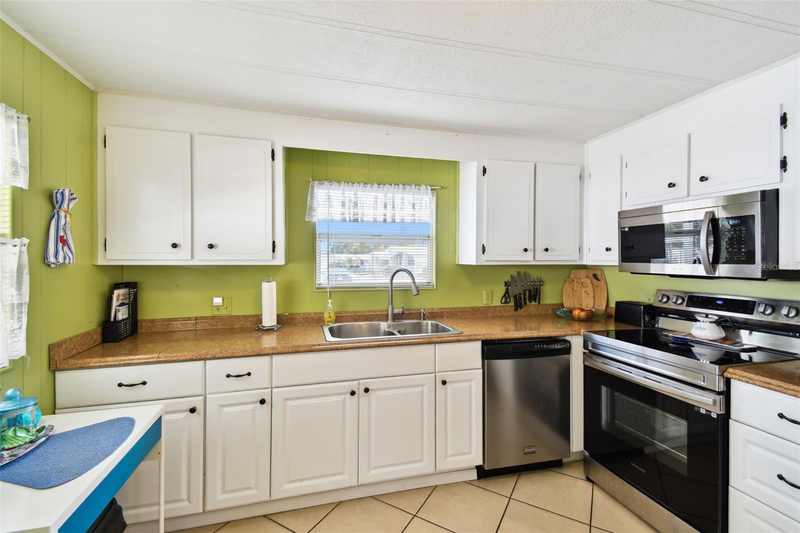 Listing photo id 10 for 66 Royal Palm Circle