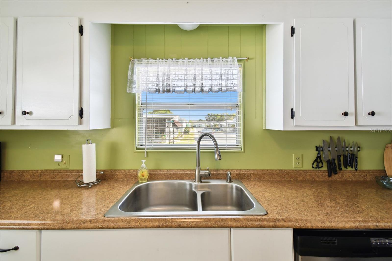 Listing photo id 11 for 66 Royal Palm Circle