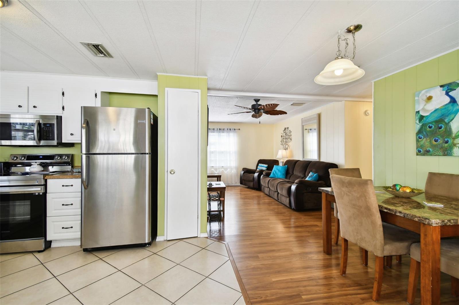 Listing photo id 14 for 66 Royal Palm Circle