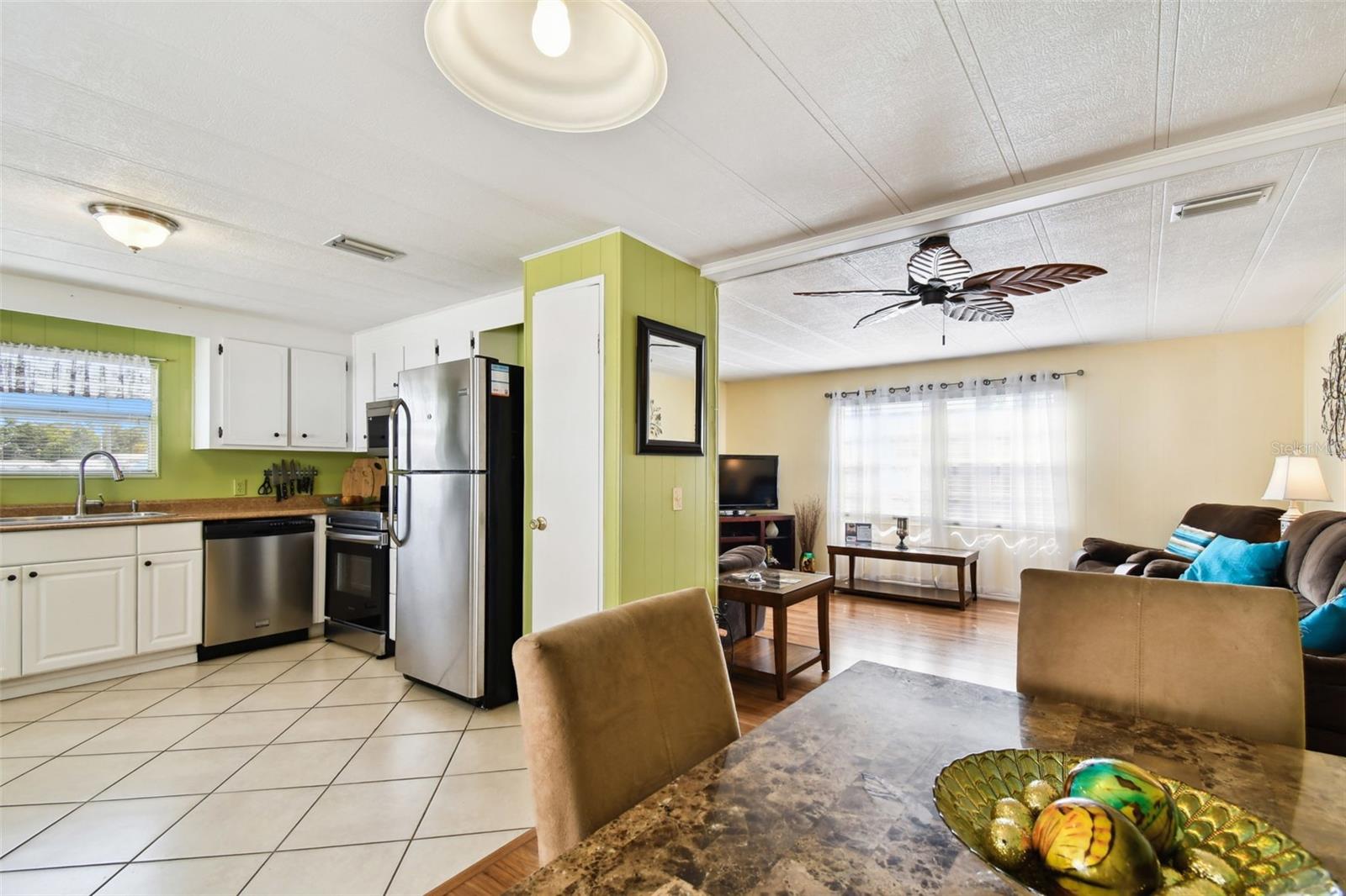Listing photo id 18 for 66 Royal Palm Circle