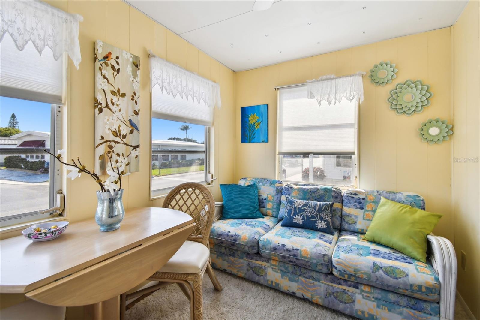 Listing photo id 26 for 66 Royal Palm Circle