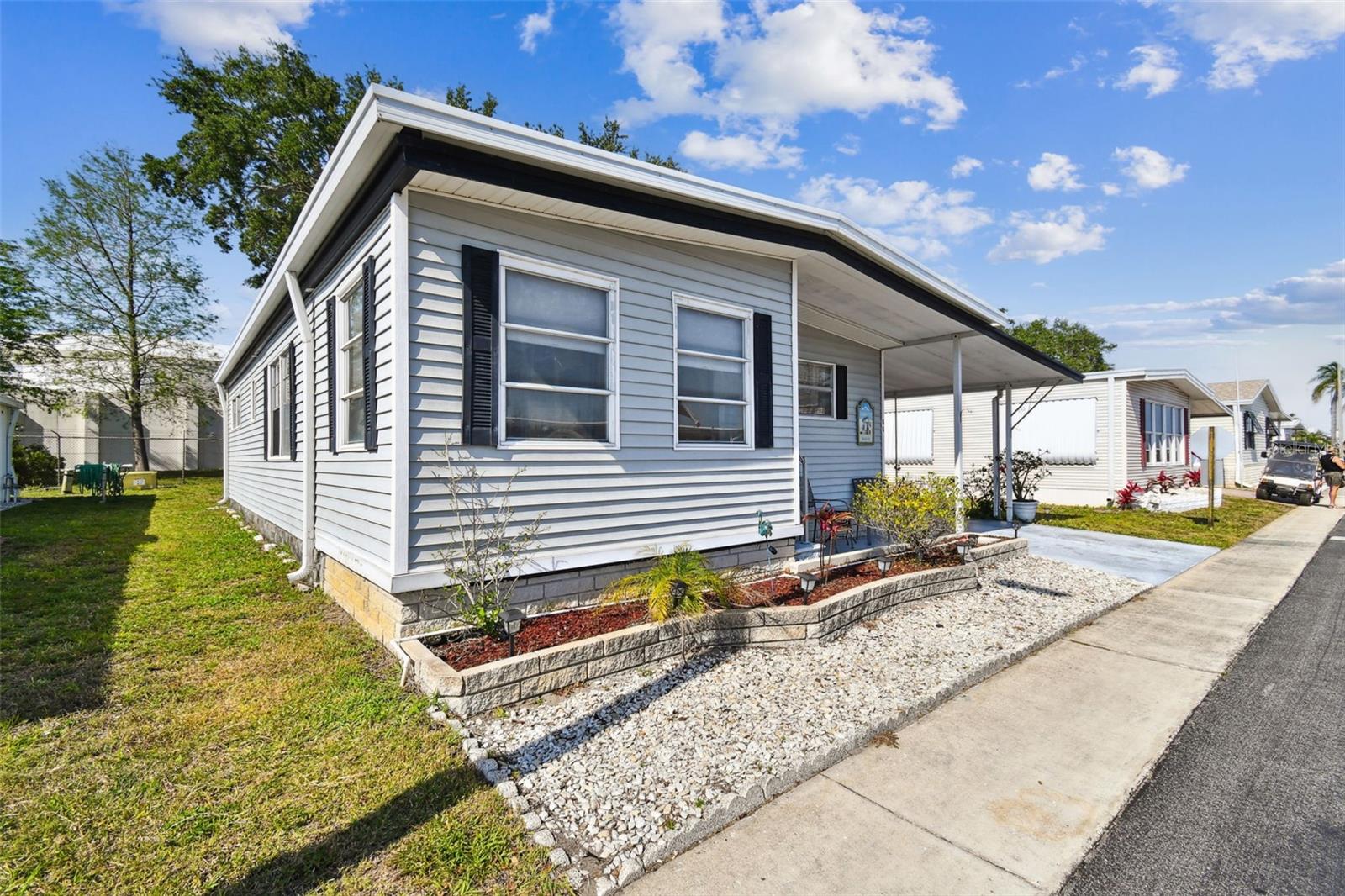 Listing photo id 1 for 66 Royal Palm Circle