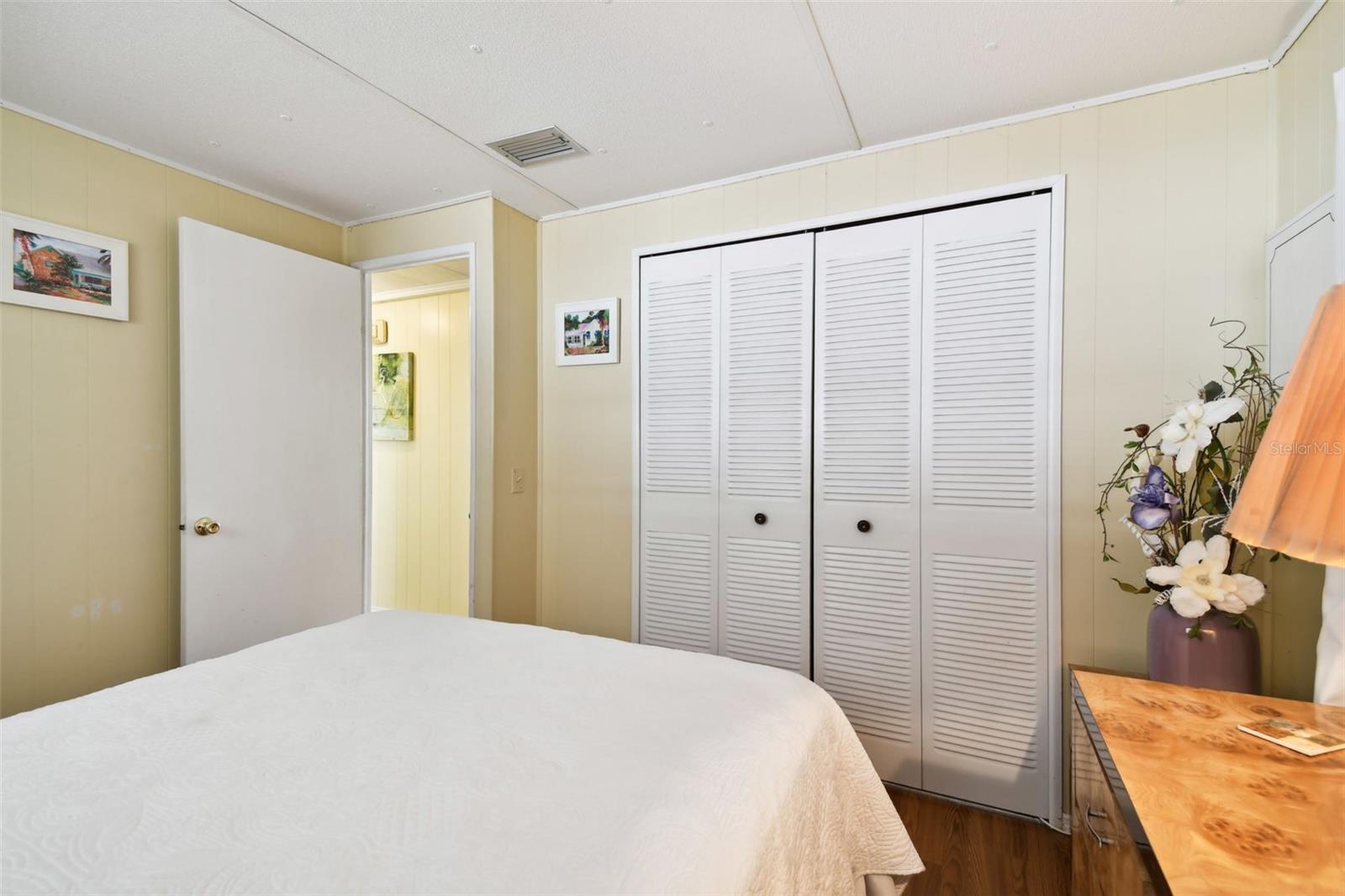 Listing photo id 31 for 66 Royal Palm Circle